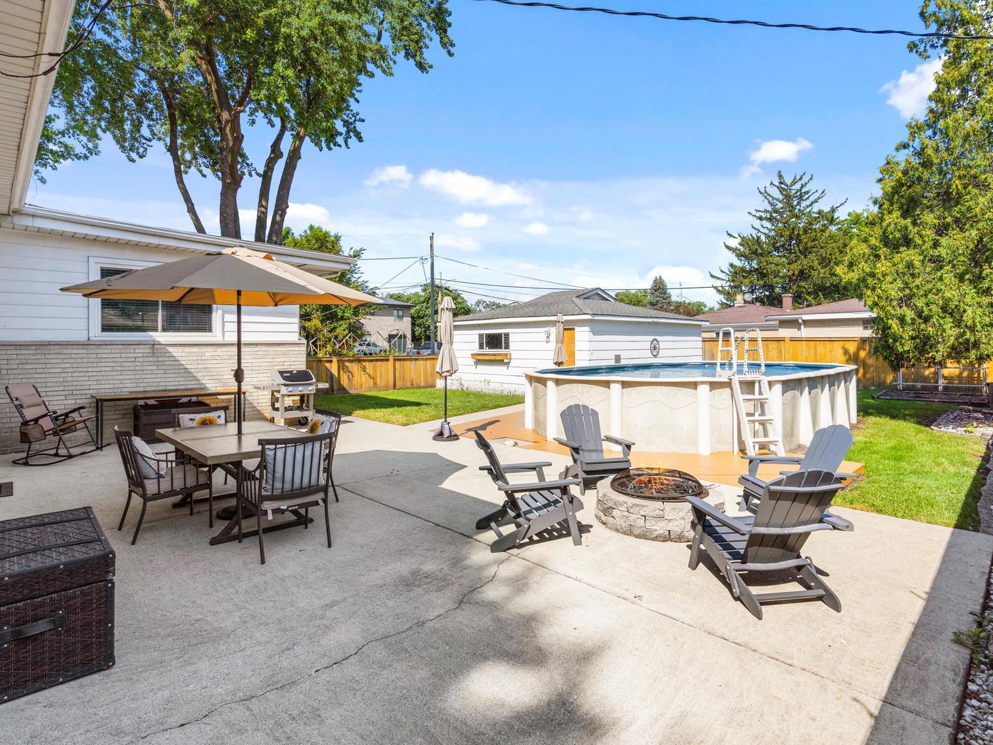 2257 Dora Street, Melrose Park, IL 60164