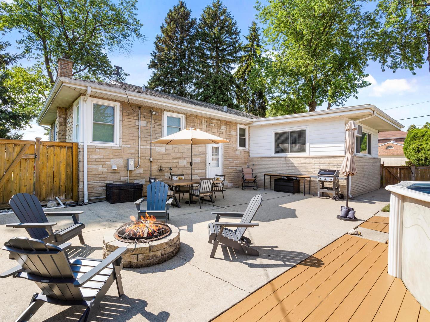 2257 Dora Street, Melrose Park, IL 60164