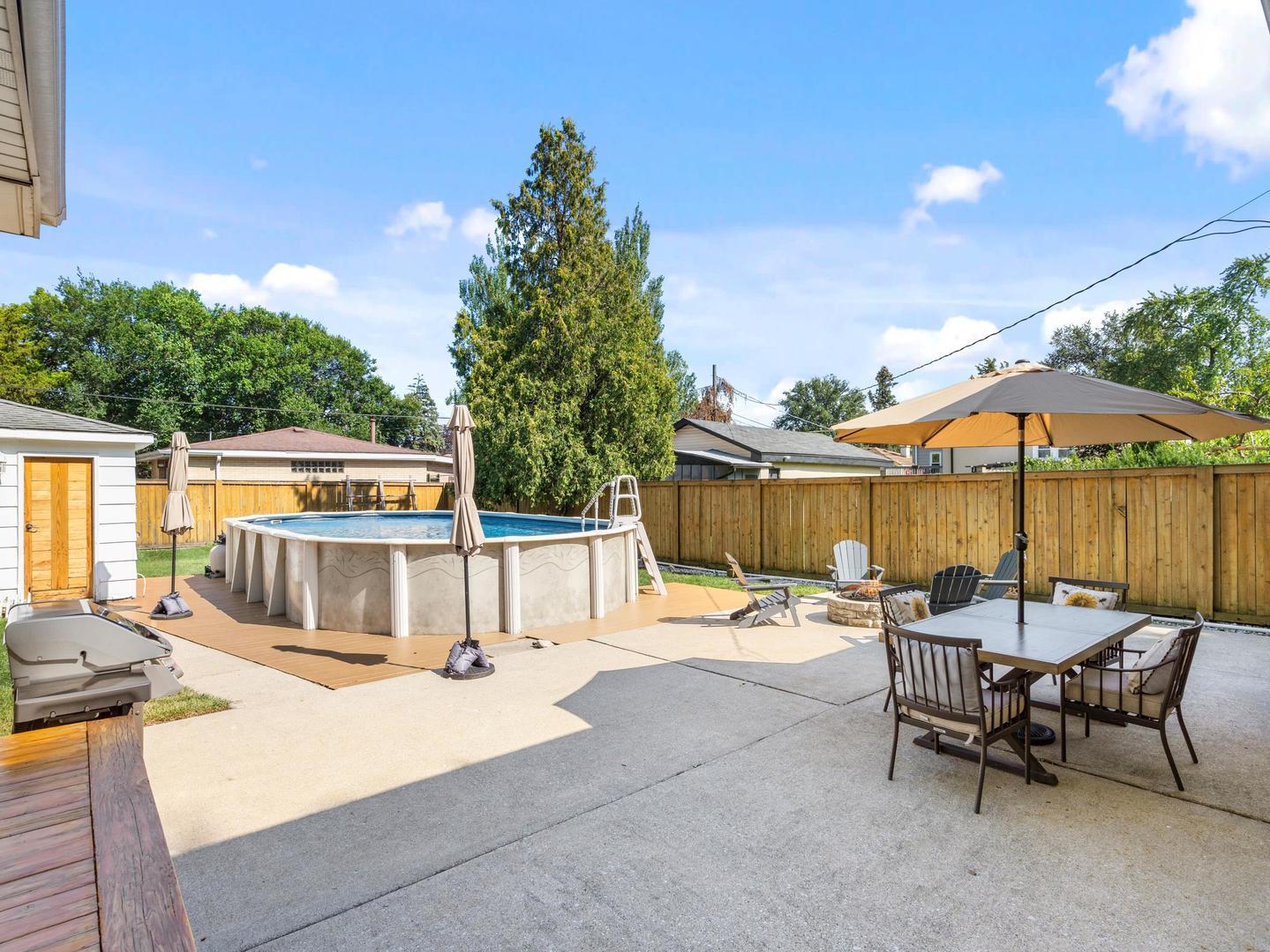 2257 Dora Street, Melrose Park, IL 60164