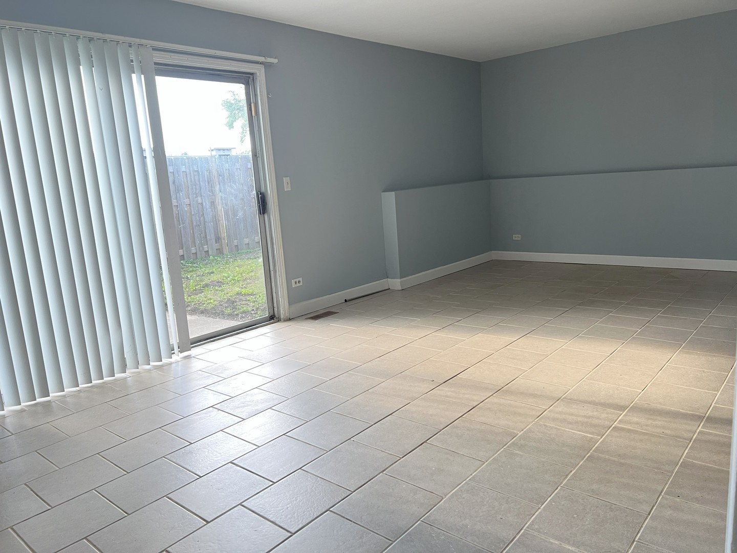 345 OZARK Drive, Bolingbrook, IL 60440