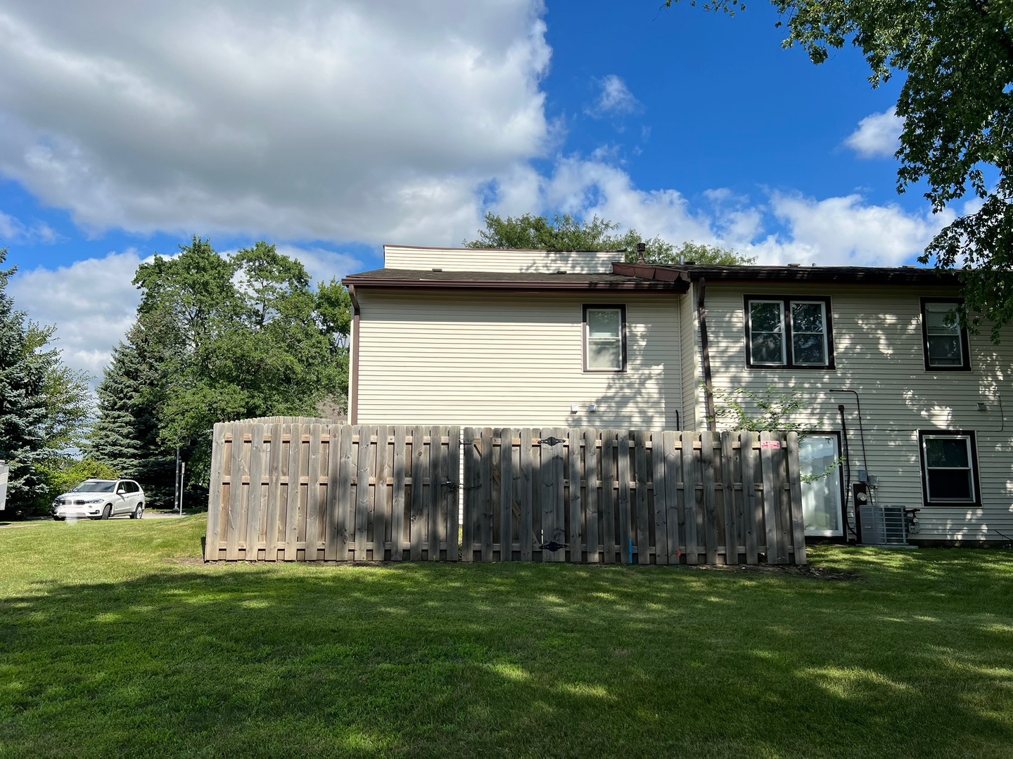 345 OZARK Drive, Bolingbrook, IL 60440