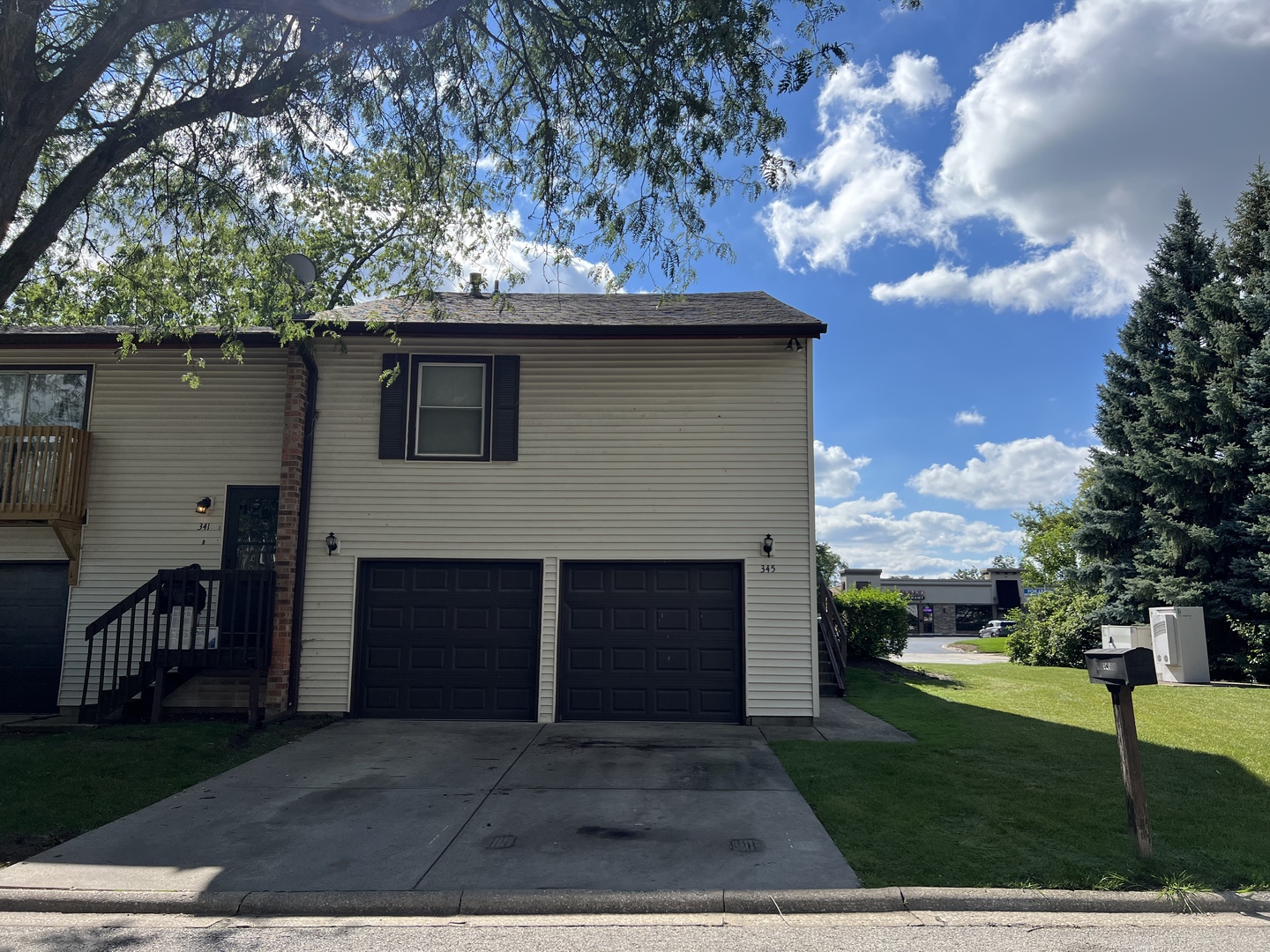 345 OZARK Drive, Bolingbrook, IL 60440