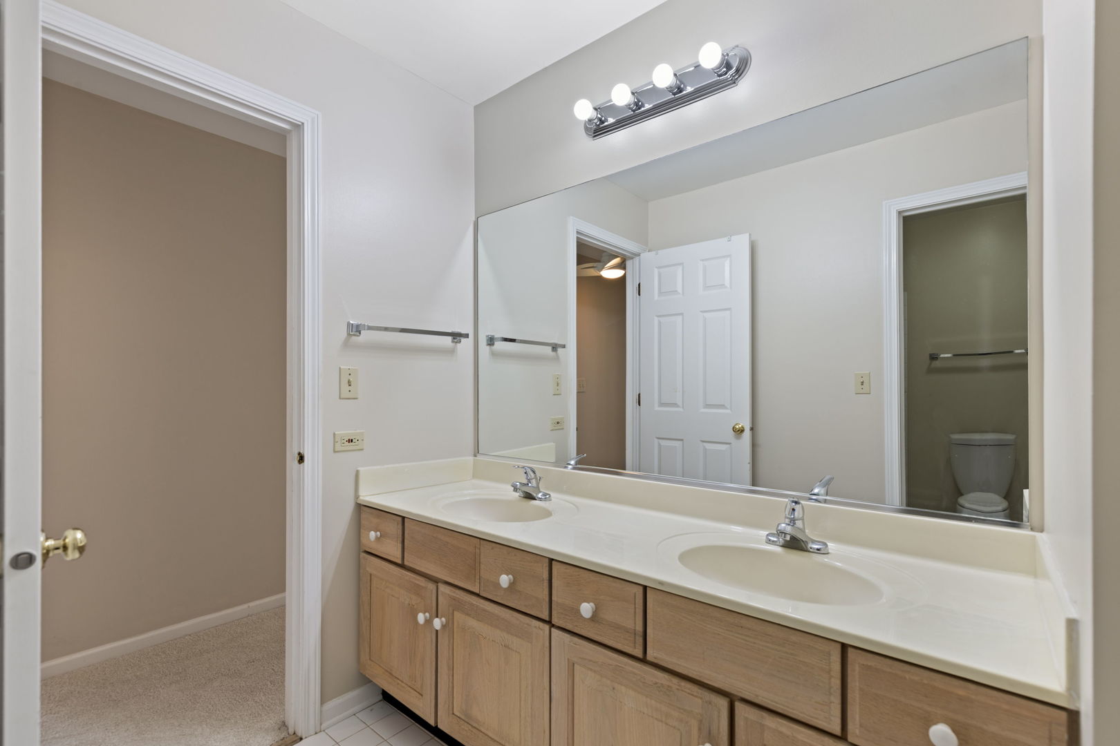 7623 BERINGER Court, Gurnee, IL 60031