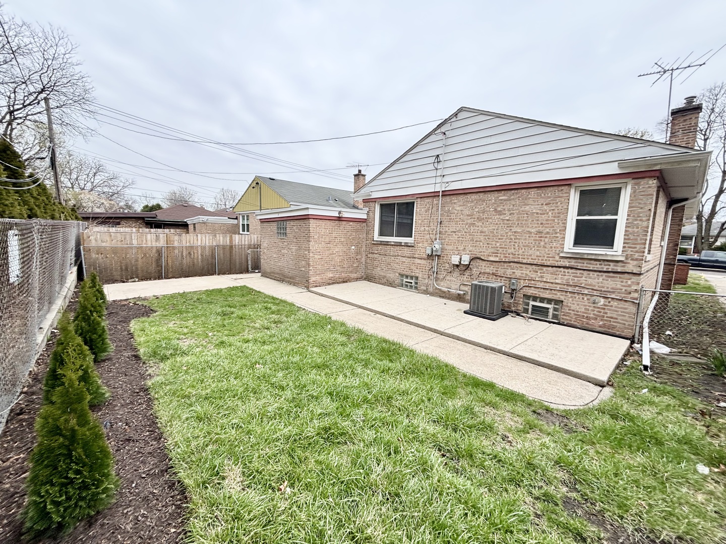 7741 Taylor Street, Forest Park, IL 60130