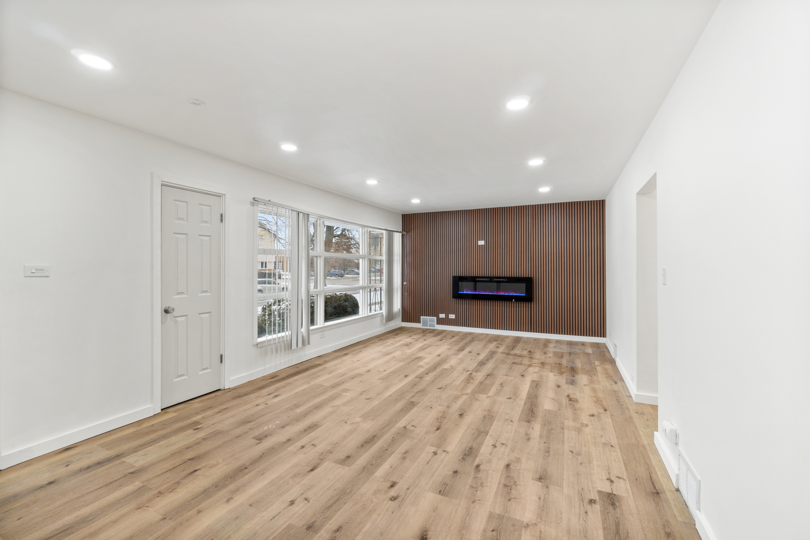 7741 Taylor Street, Forest Park, IL 60130