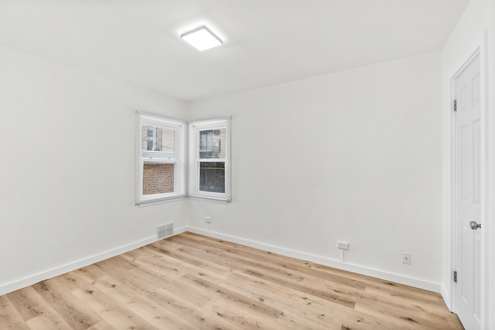 7741 Taylor Street, Forest Park, IL 60130
