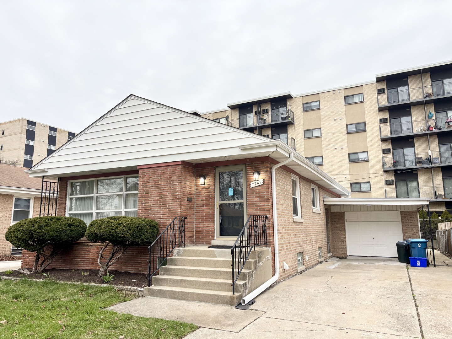7741 Taylor Street, Forest Park, IL 60130