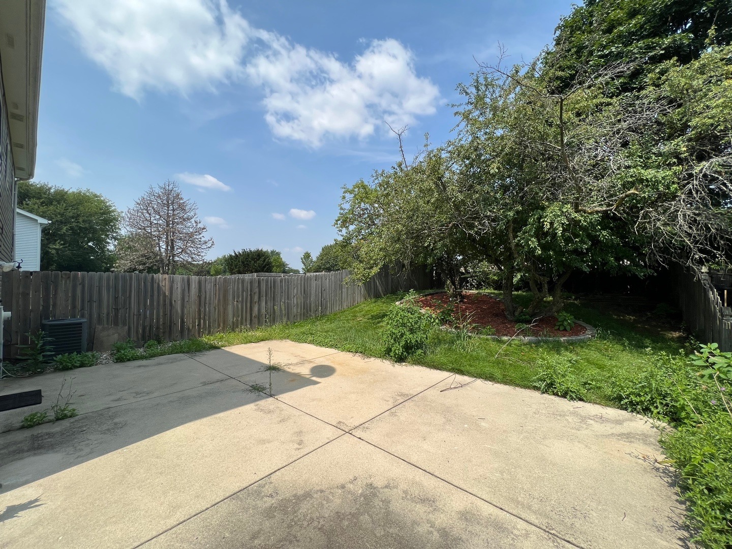 725 Clearwood Court, Aurora, IL 60504