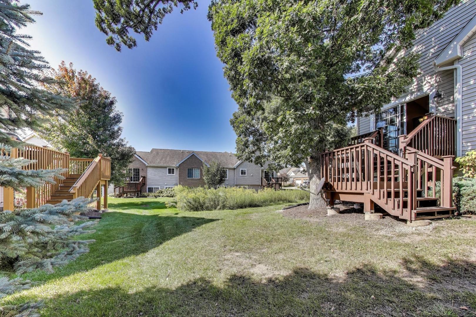 64 Tall Grass Court, Streamwood, IL 60107