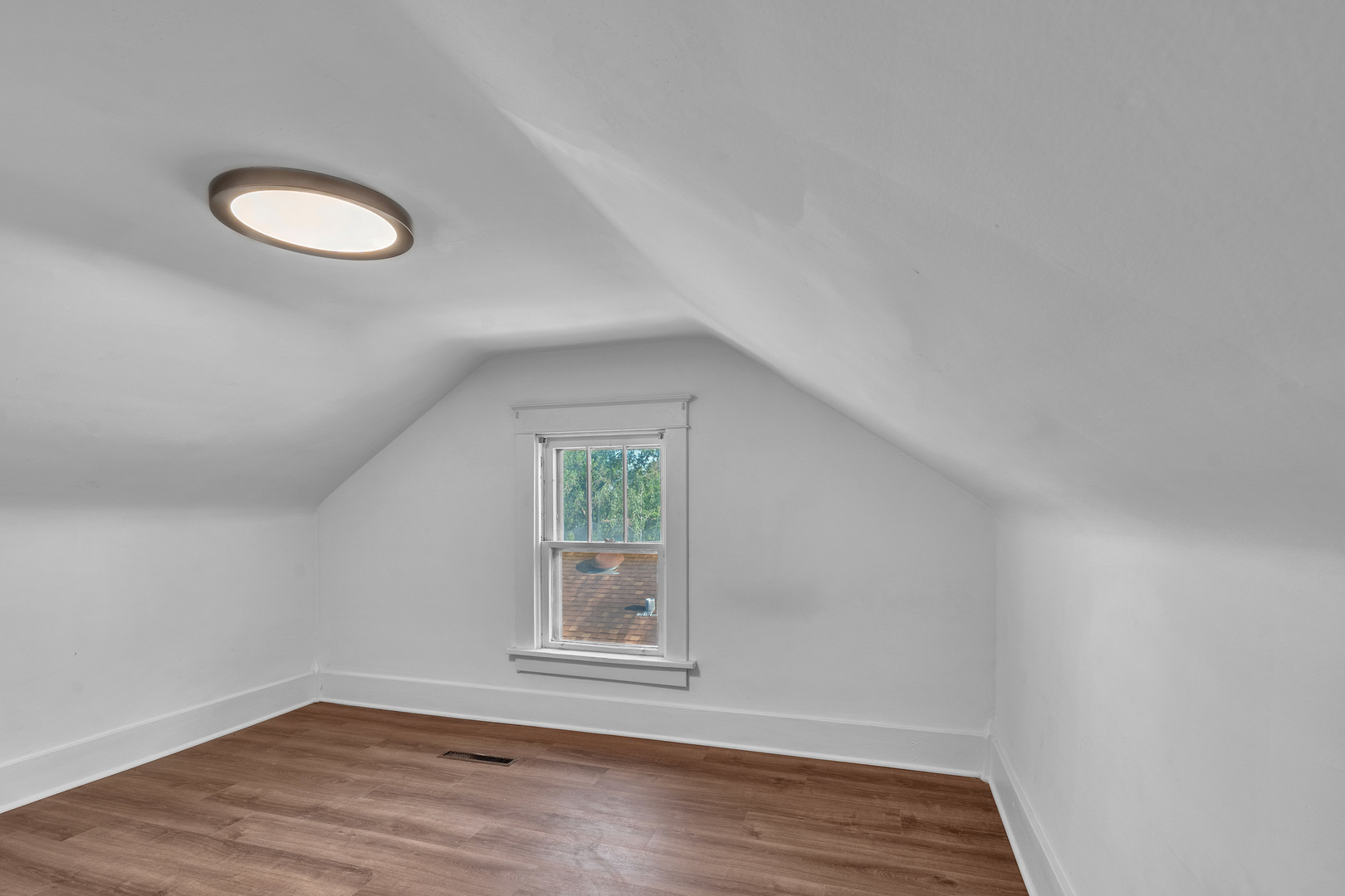 193 May Street, Bensenville, IL 60106