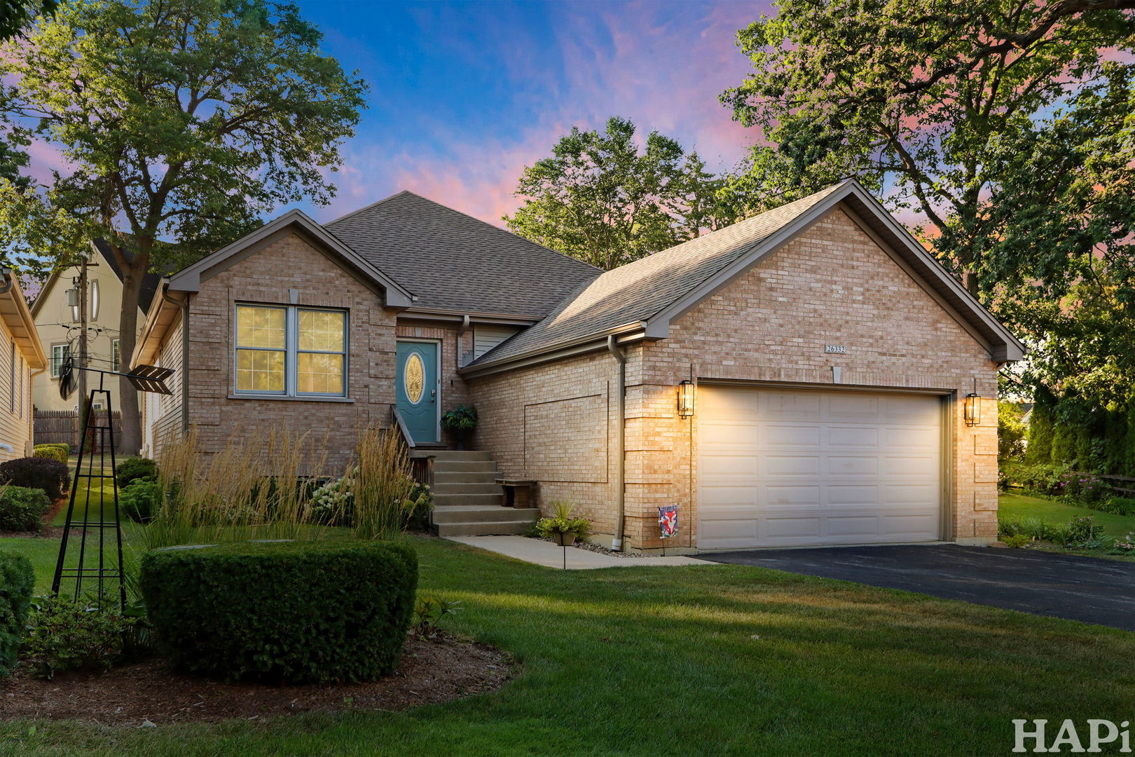 26332 N Hickory Avenue, Mundelein, IL 60060