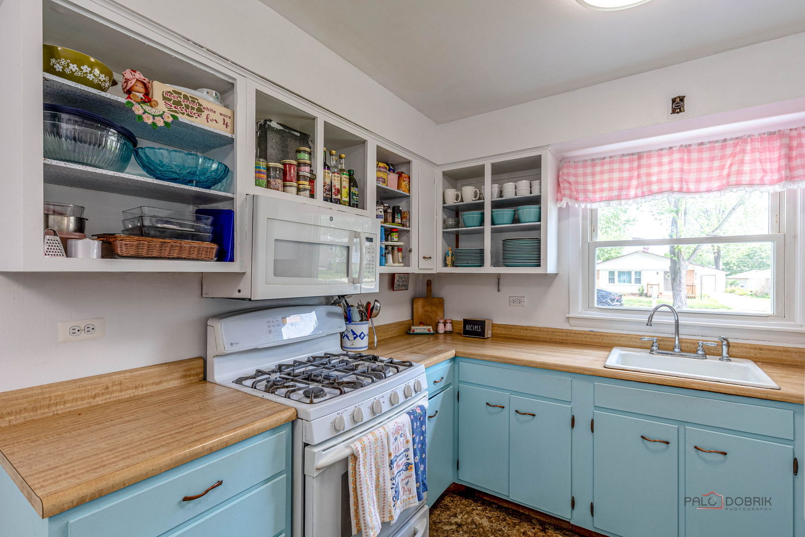 262 N Fairlawn Avenue, Mundelein, IL 60060