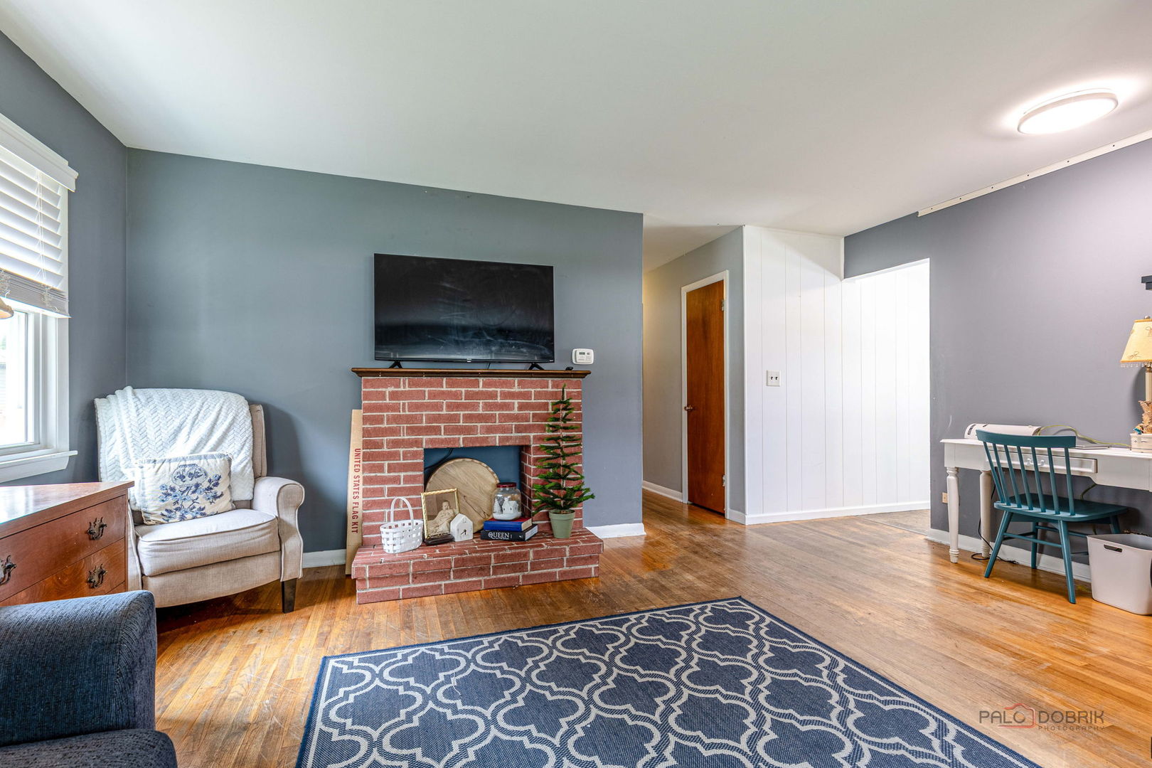 262 N Fairlawn Avenue, Mundelein, IL 60060