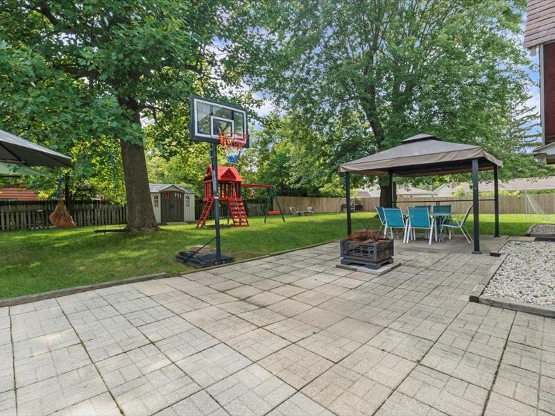 10205 W Ames Avenue, Beach Park, IL 60099