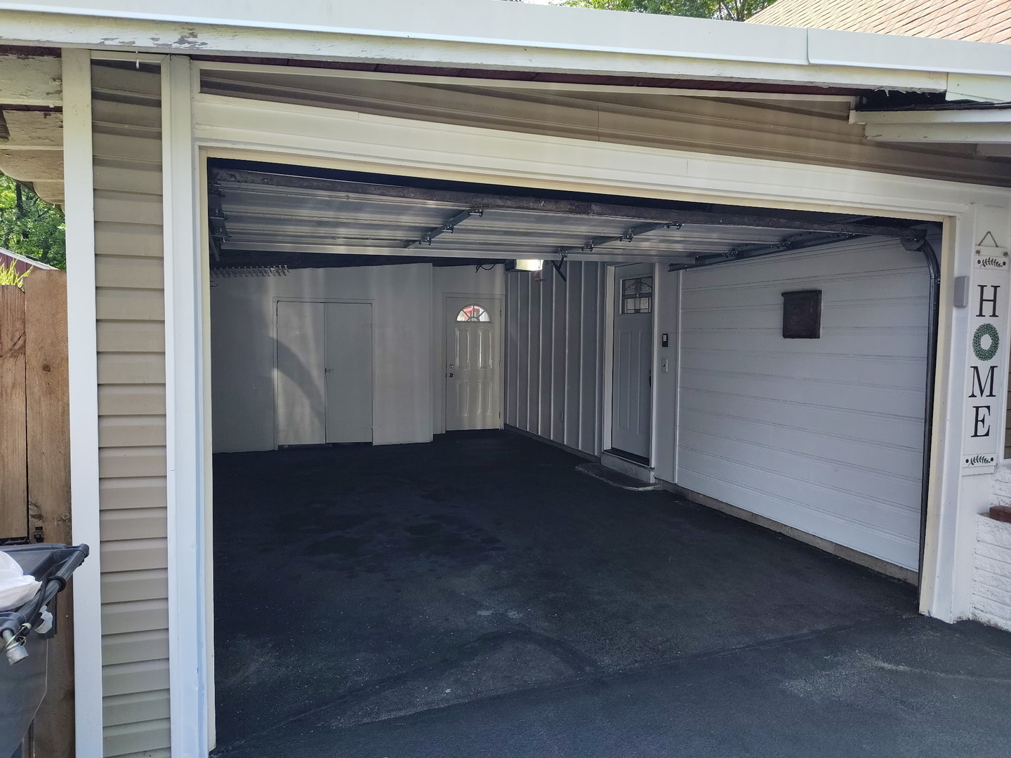 10205 W Ames Avenue, Beach Park, IL 60099