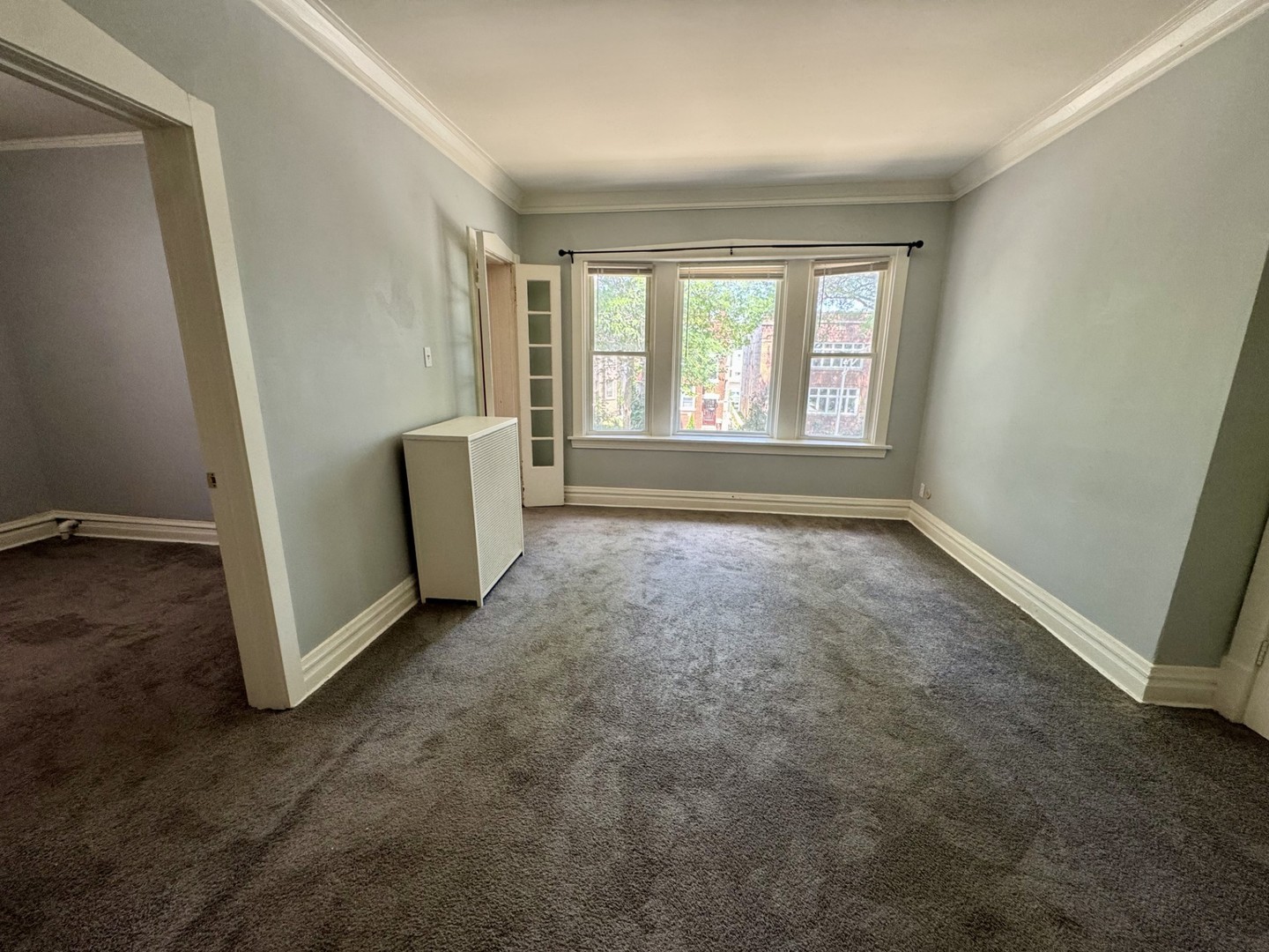 5253 W Cullom Avenue, Chicago, IL 60641