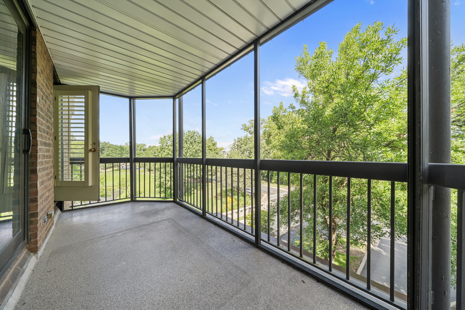 1140 Old Mill Road #303F, Hinsdale, IL 60521