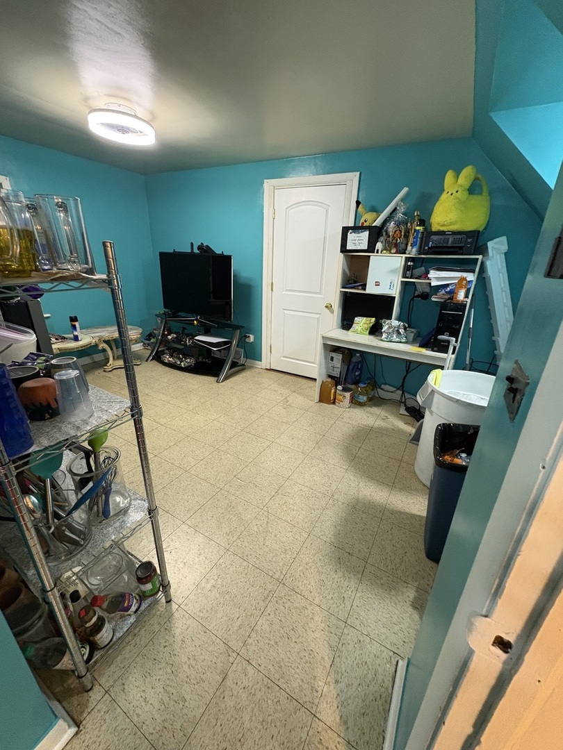 1250 W 115th Street, Chicago, IL 60643