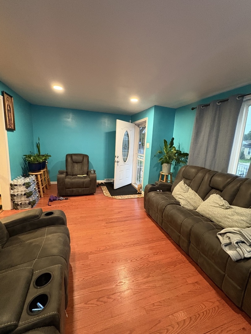 1250 W 115th Street, Chicago, IL 60643