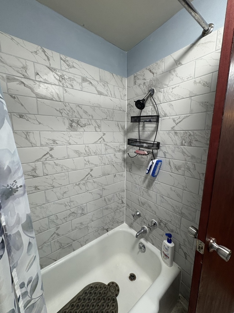 1250 W 115th Street, Chicago, IL 60643