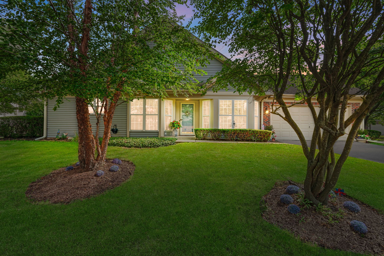 883 Wembley Court, Elgin, IL 60120