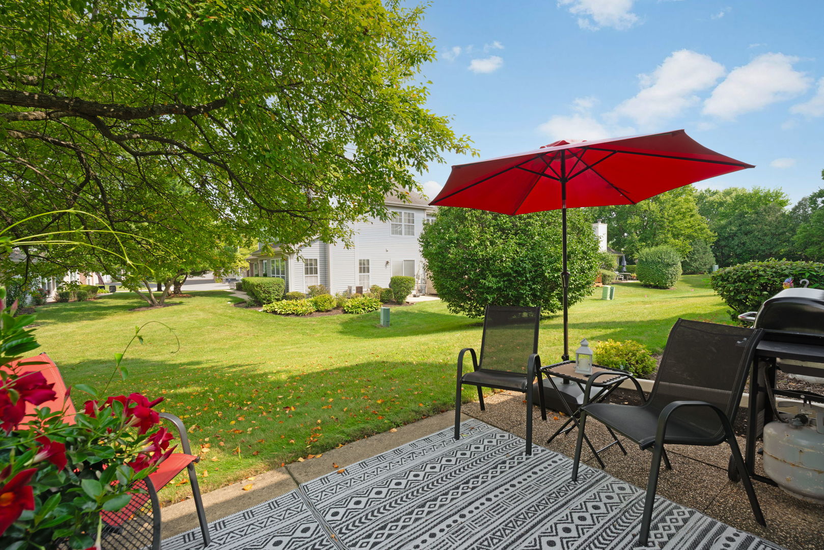 883 Wembley Court, Elgin, IL 60120