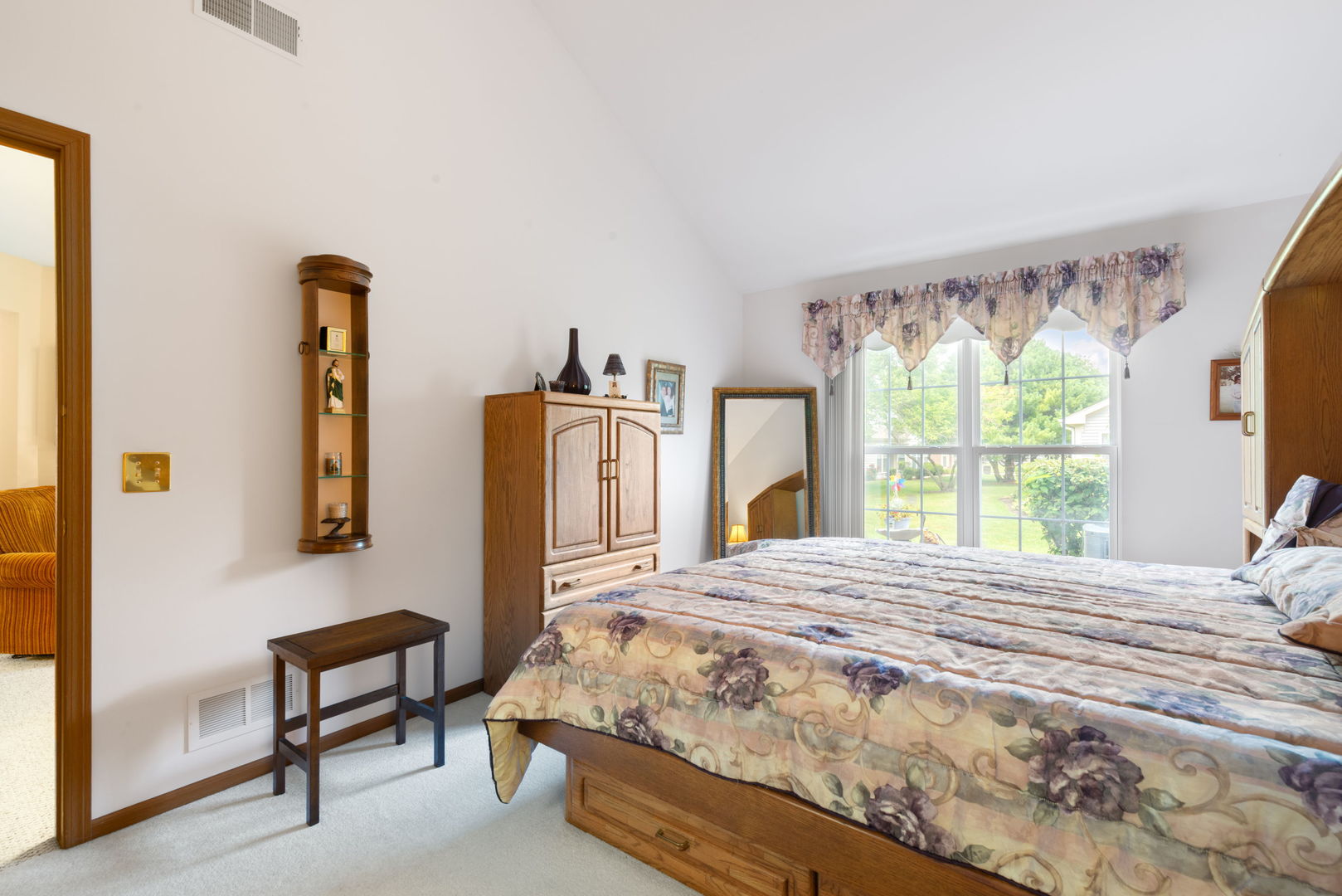 883 Wembley Court, Elgin, IL 60120