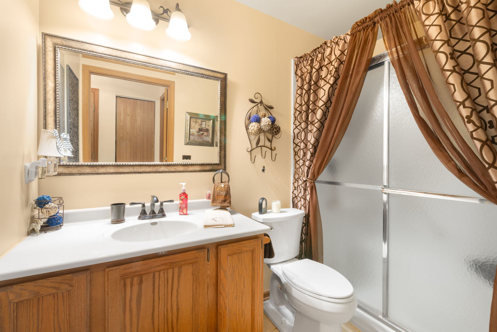 883 Wembley Court, Elgin, IL 60120