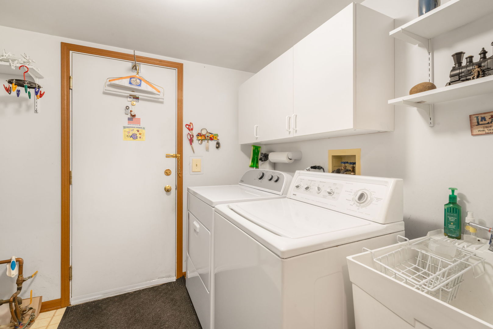 883 Wembley Court, Elgin, IL 60120