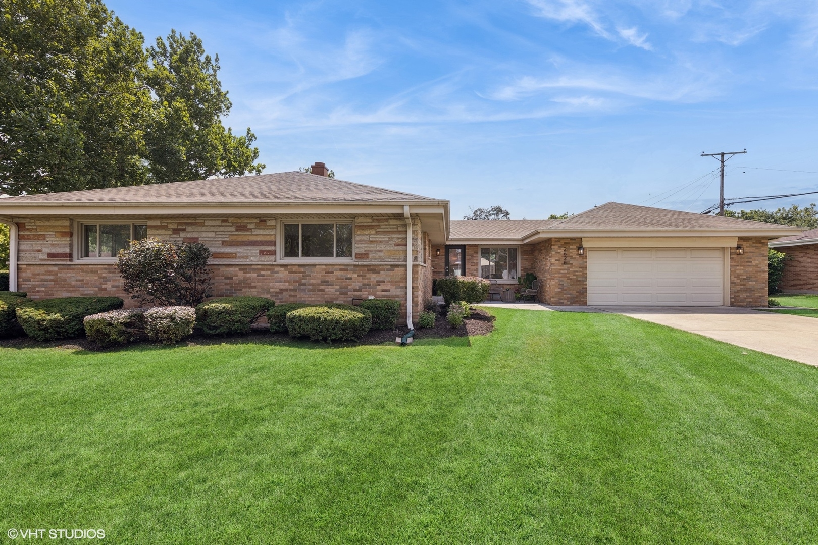 2626 Sunnyside Avenue, Westchester, IL 60154