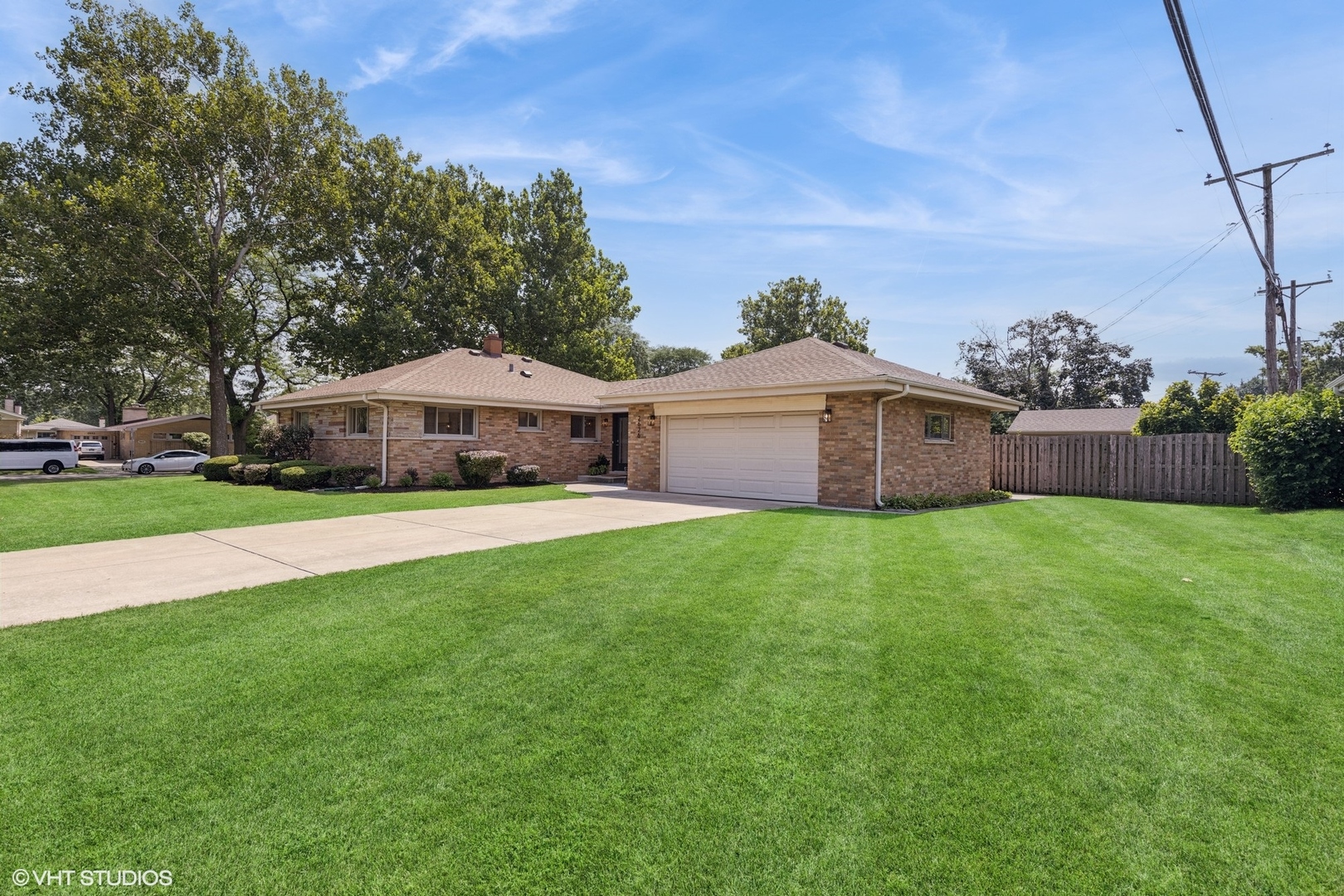 2626 Sunnyside Avenue, Westchester, IL 60154
