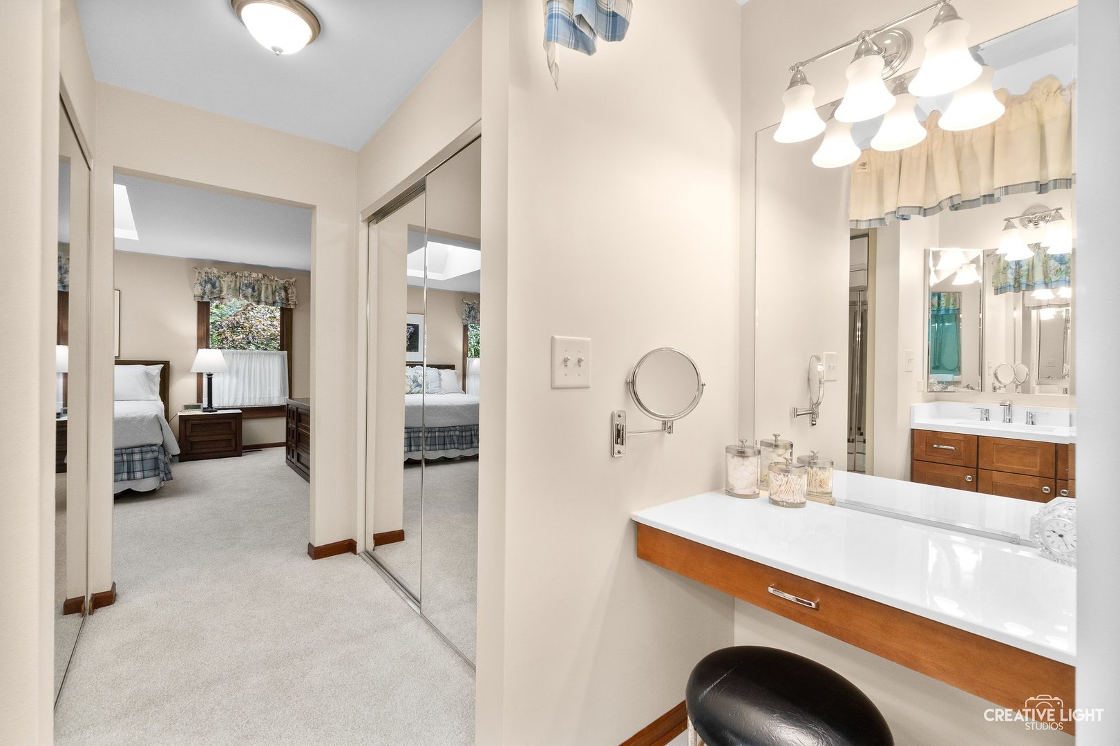 526 River Front Circle, Naperville, IL 60540