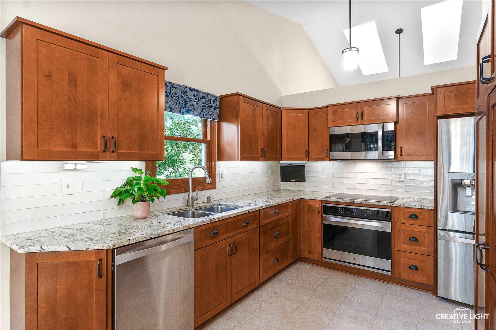 526 River Front Circle, Naperville, IL 60540
