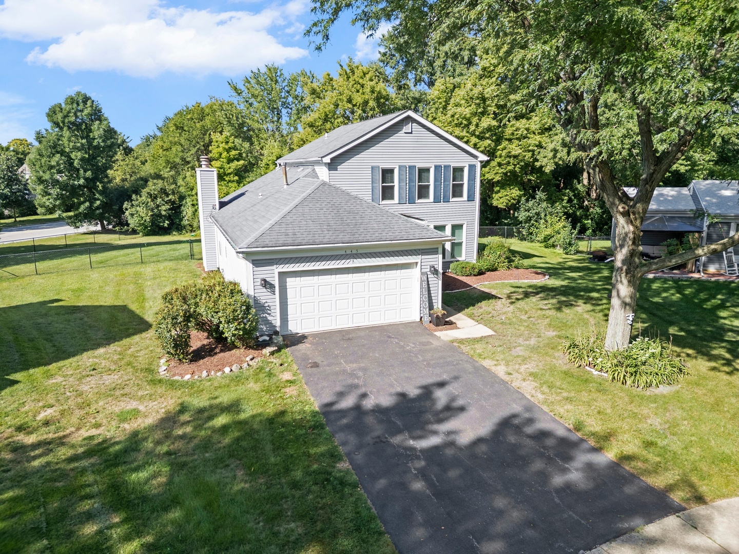 445 Travelaire Avenue, Naperville, IL 60565