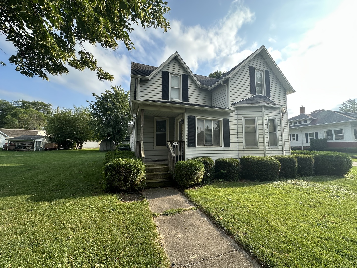 370 W Beaver Street, St. Anne, IL 60964