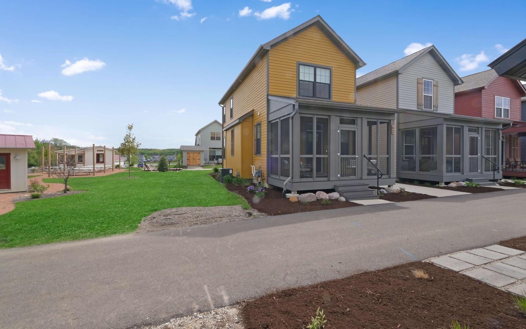 100 Great Loop Dr., #60, Ottawa, IL 61350