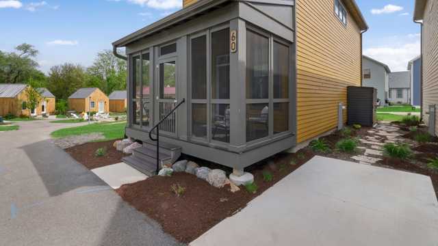 100 Great Loop Dr., #60, Ottawa, IL 61350
