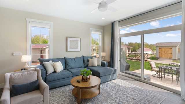 100 Great Loop Dr., #60, Ottawa, IL 61350