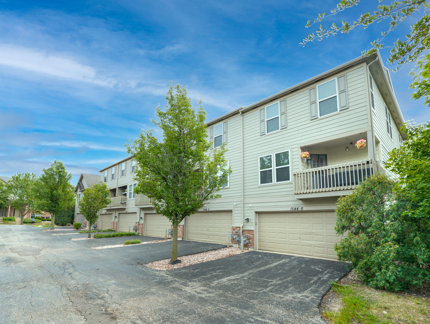1544 Bristol Lane #6, Wood Dale, IL 60191