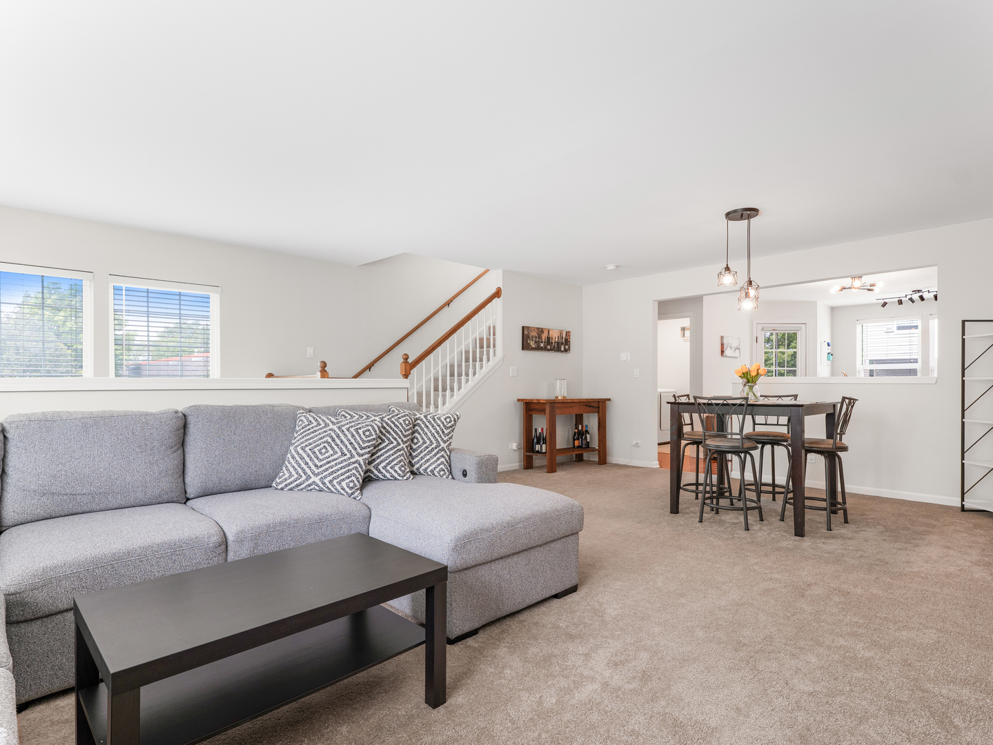 1544 Bristol Lane #6, Wood Dale, IL 60191