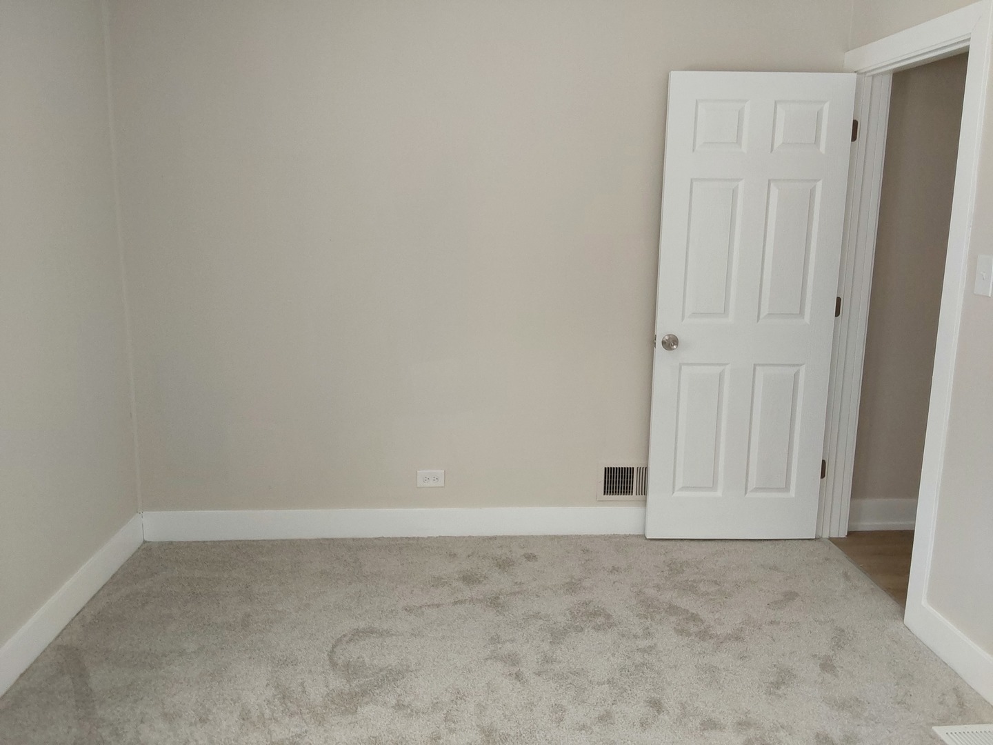 722 E Indiana Street, Wheaton, IL 60187