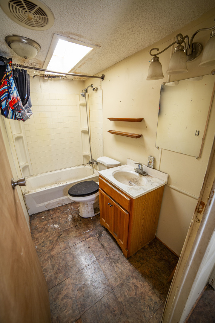 9001 S Cicero Avenue #116, Oak Lawn, IL 60453