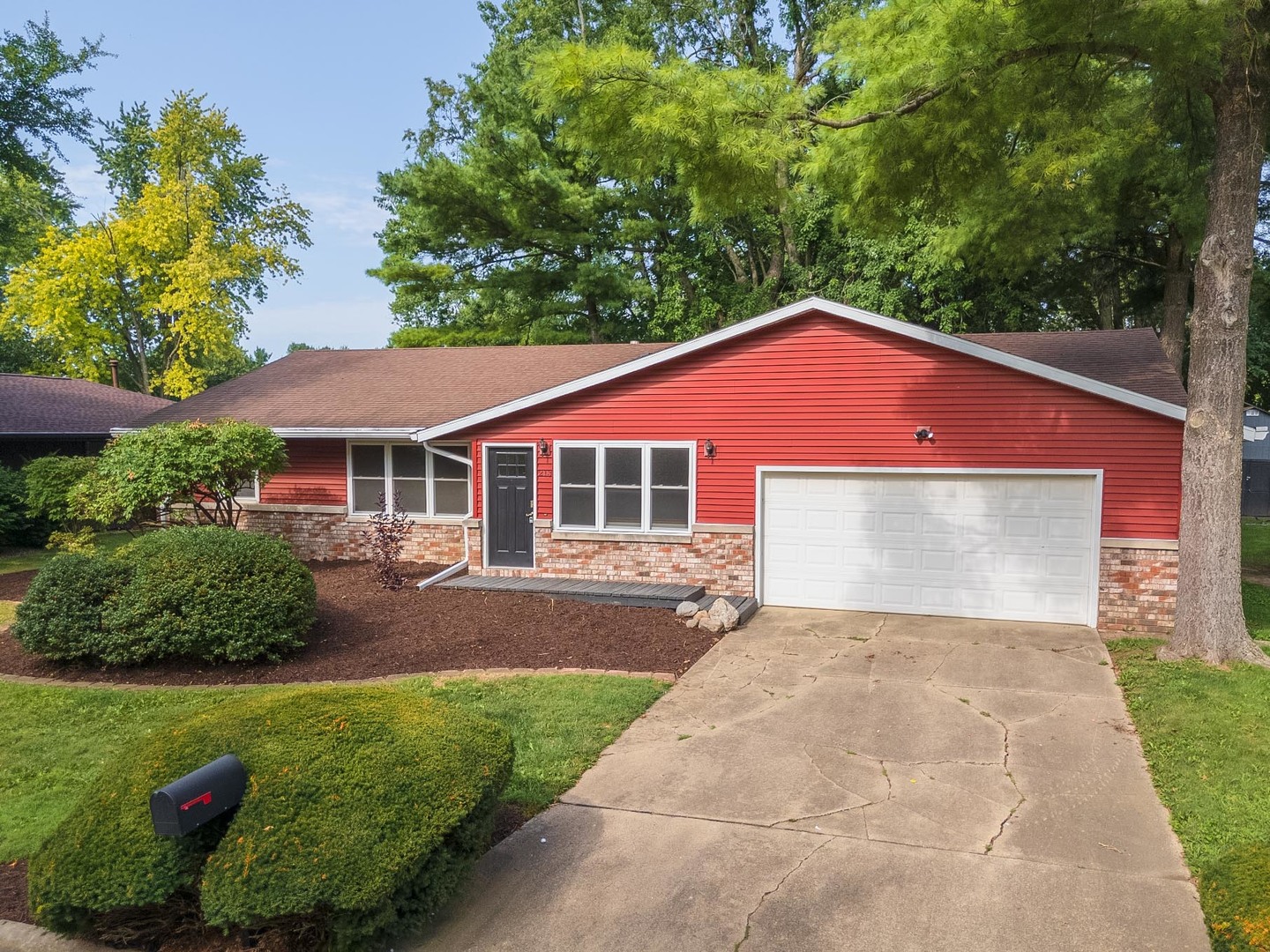 213 Cambridge Drive, Normal, IL 61761