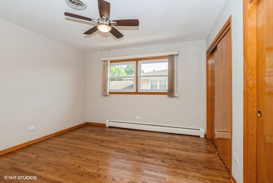 10012 S Komensky Avenue, Oak Lawn, IL 60453