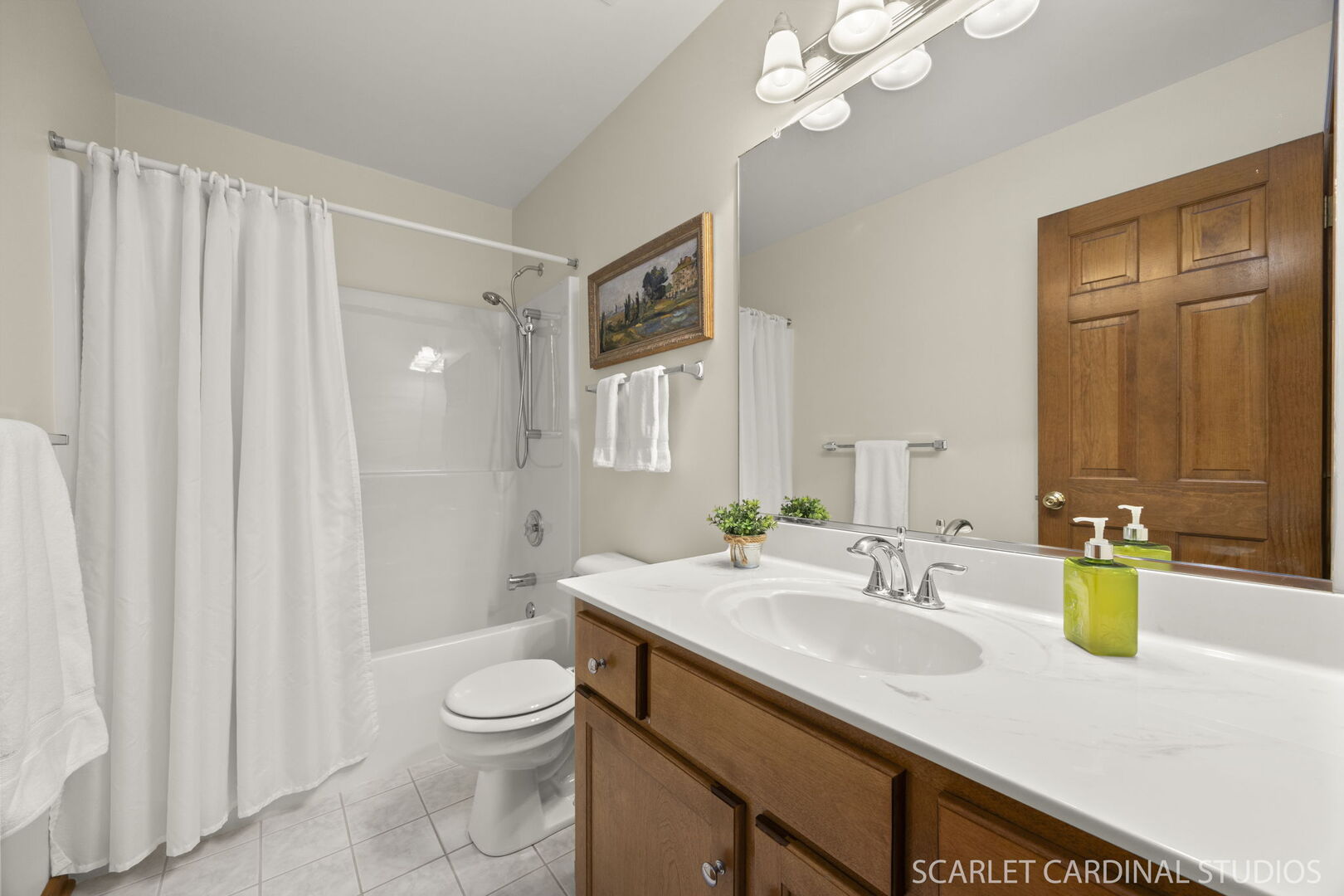 222 Woodboro Drive, West Chicago, IL 60185