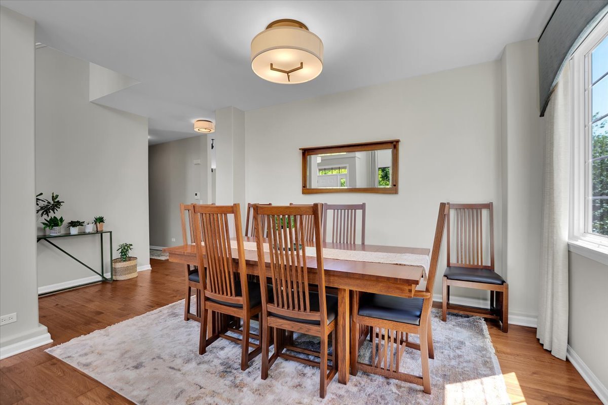 7151 Preston Court, Gurnee, IL 60031