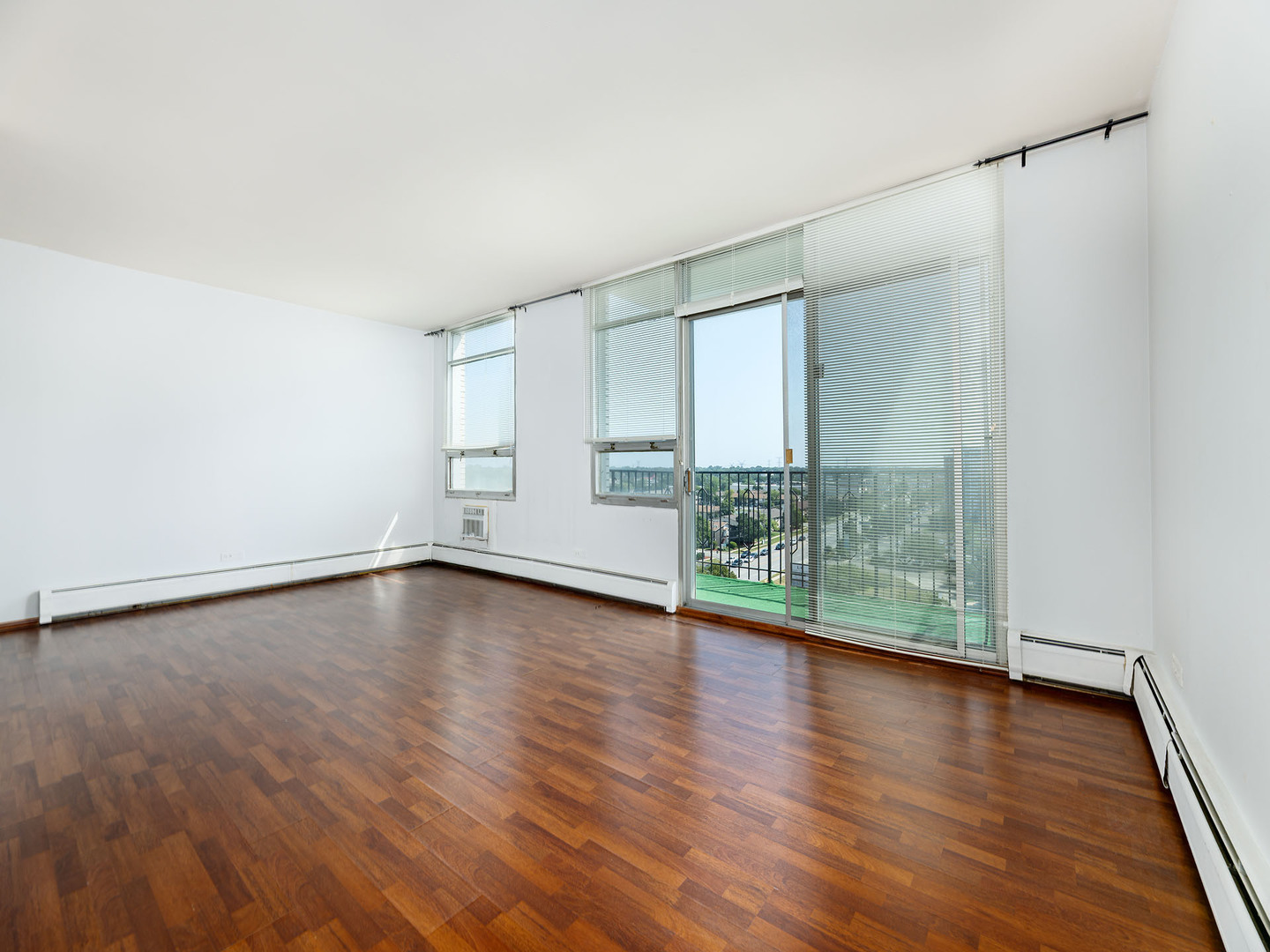 9001 Golf Road #10D, Des Plaines, IL 60016