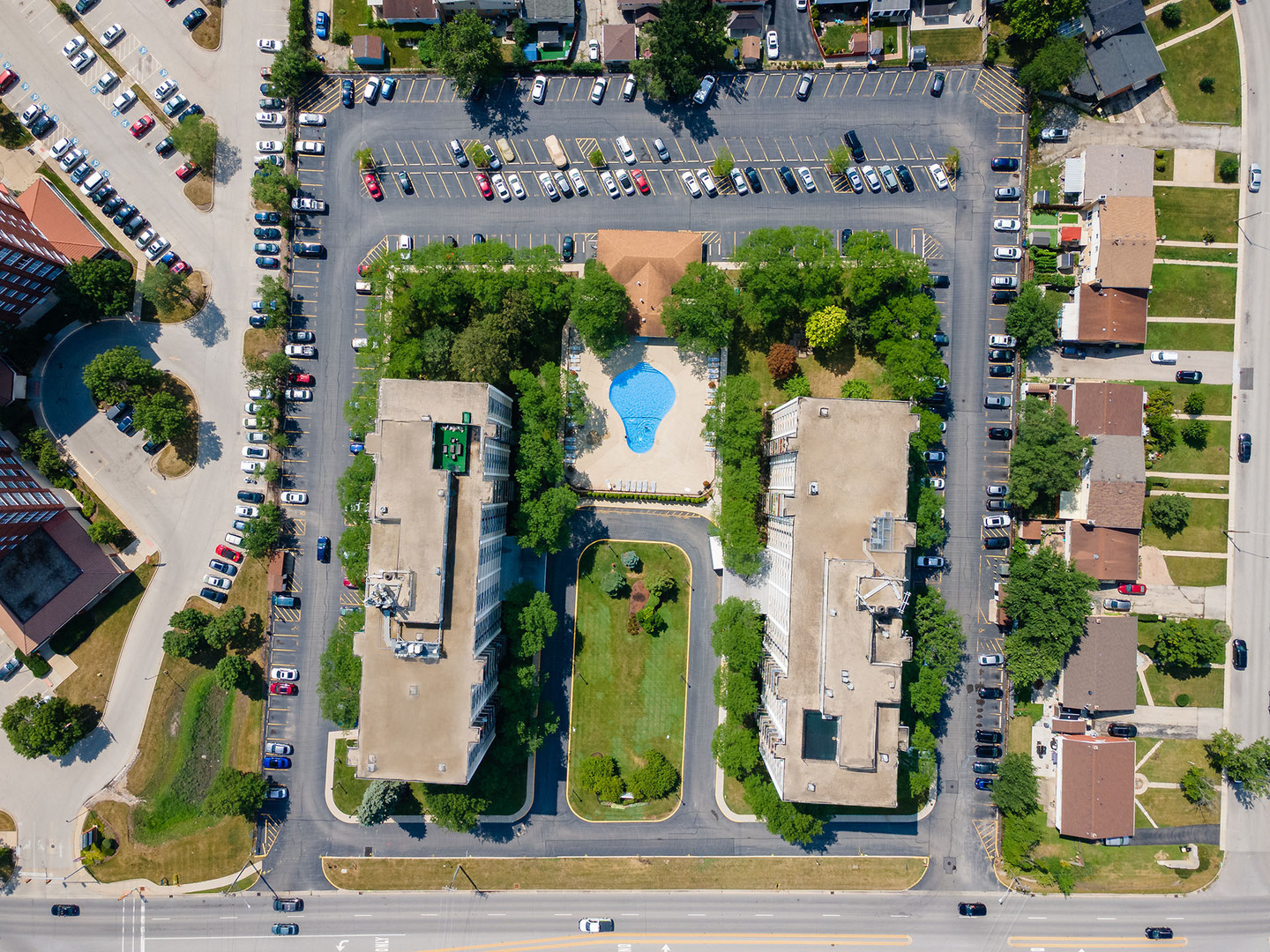 9001 Golf Road #10D, Des Plaines, IL 60016