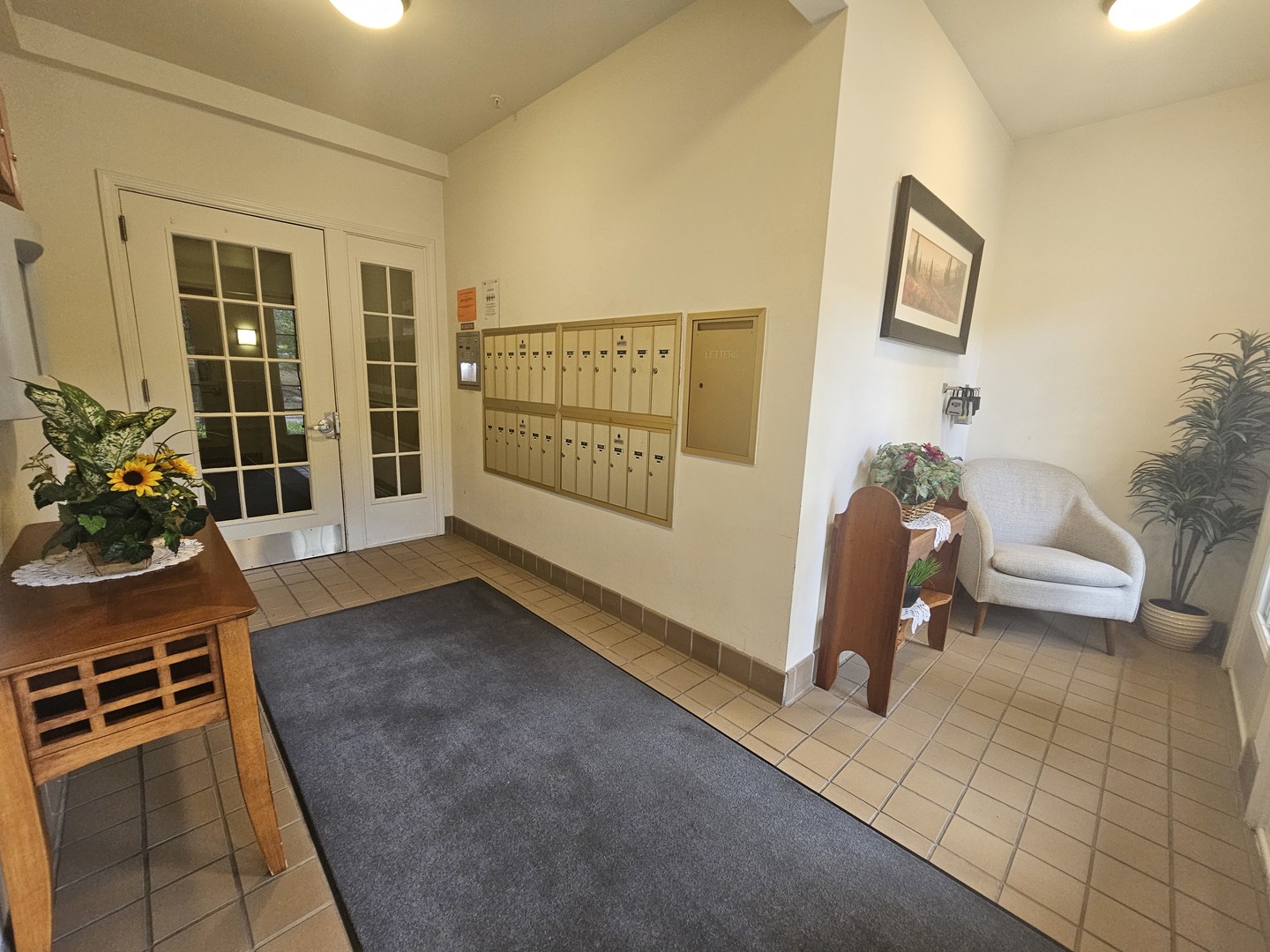 34451 N Old Walnut Circle #302, Gurnee, IL 60031