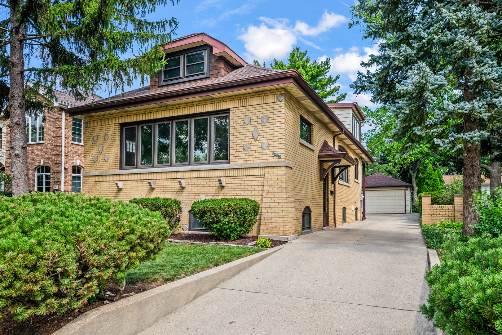 2009 Linden Avenue, Park Ridge, IL 60068